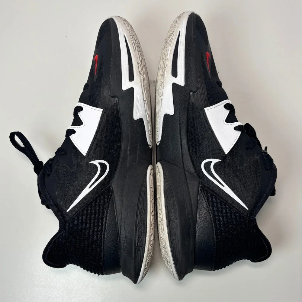 Nike Kyrie Flytrap 5 Mens 10.5 Black White Red Basketball Shoes DJ6012-001